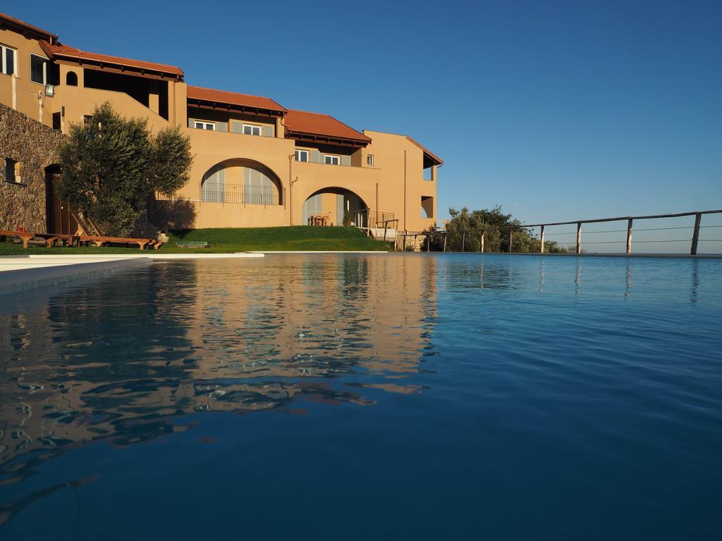 Agriturismo "I Castellari" Pietra Ligure Exterior photo