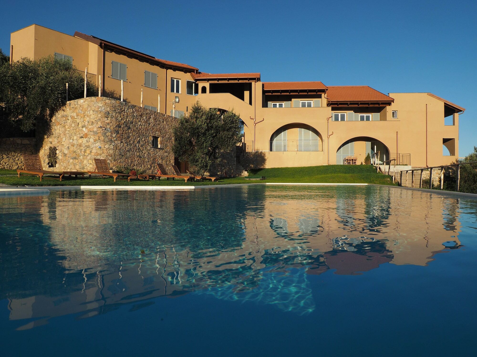 Agriturismo "I Castellari" Pietra Ligure Exterior photo