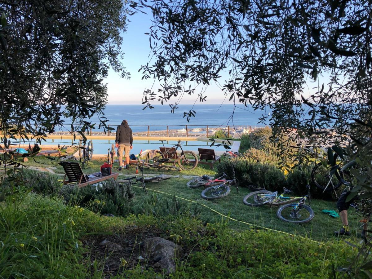 Agriturismo "I Castellari" Pietra Ligure Exterior photo